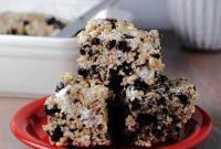 Oreo Cookies and Cream Krispie Bars
