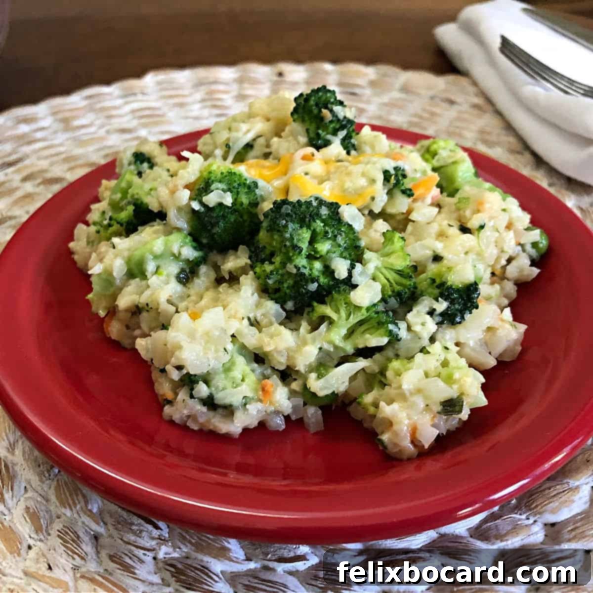 Guilt Free Cheesy Cauliflower Rice 1 featured 5855