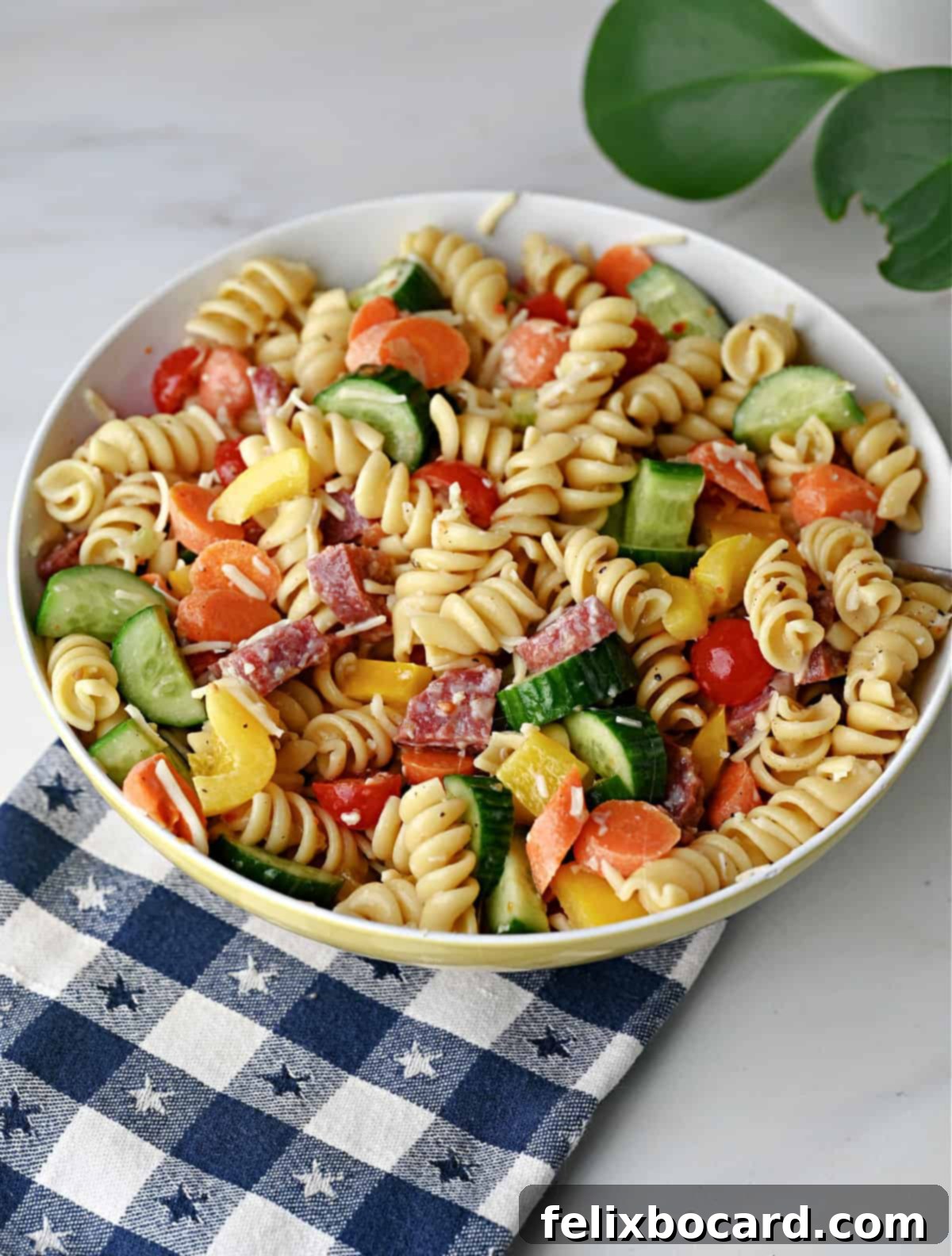 Effortless Pasta Salad 7 A bowl of easy pasta salad.