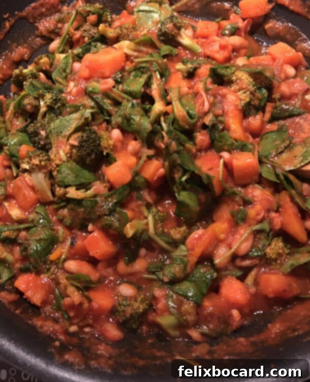 Close-up of vegetarian pasta sauce with vegetables
