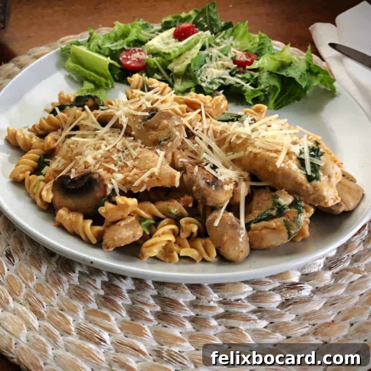 21 Delicious Makeovers for Your Leftover Shredded Chicken 34 Pasta tossed with sun-dried tomato pesto and chicken, beautifully presented.