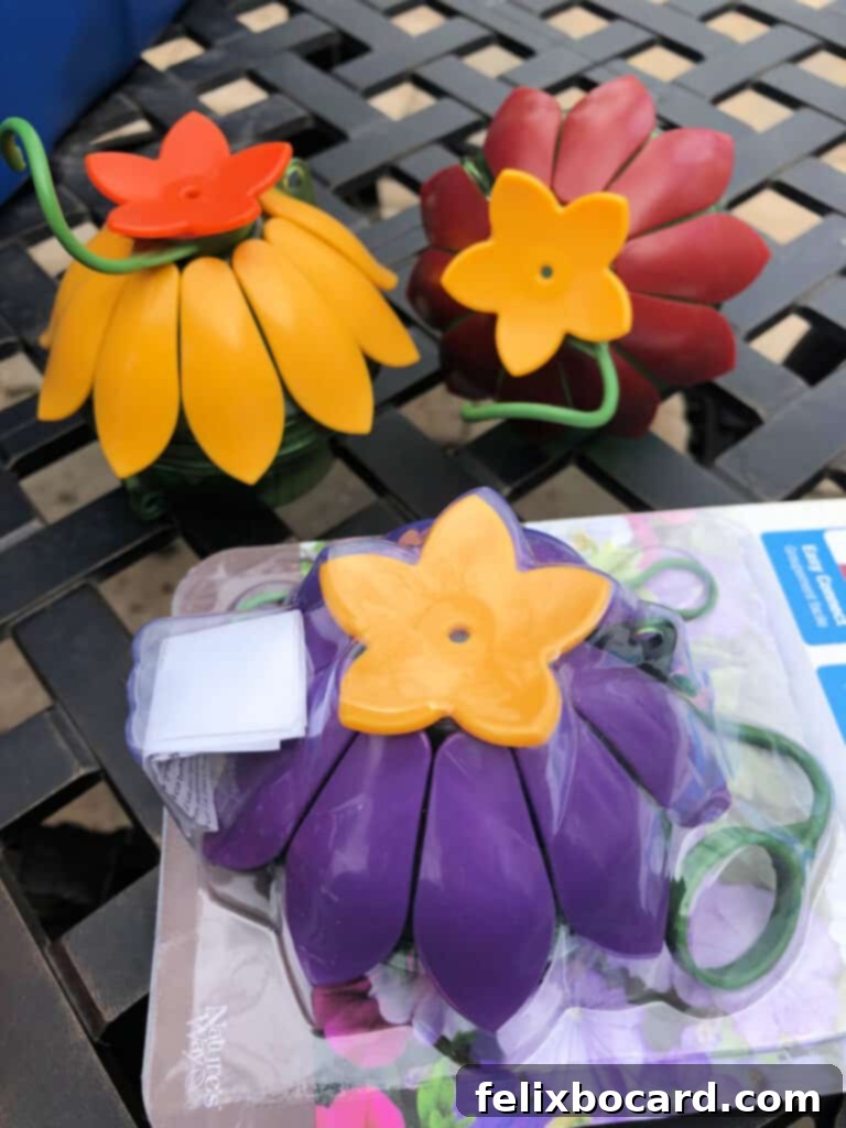 The Art of Hummingbird Feeding 5 Cute flower-shaped hummingbird feeders
